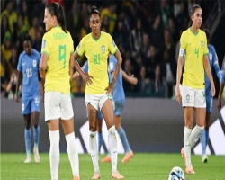 ফ্রান্সের কাছে ব্রাজিলের হার